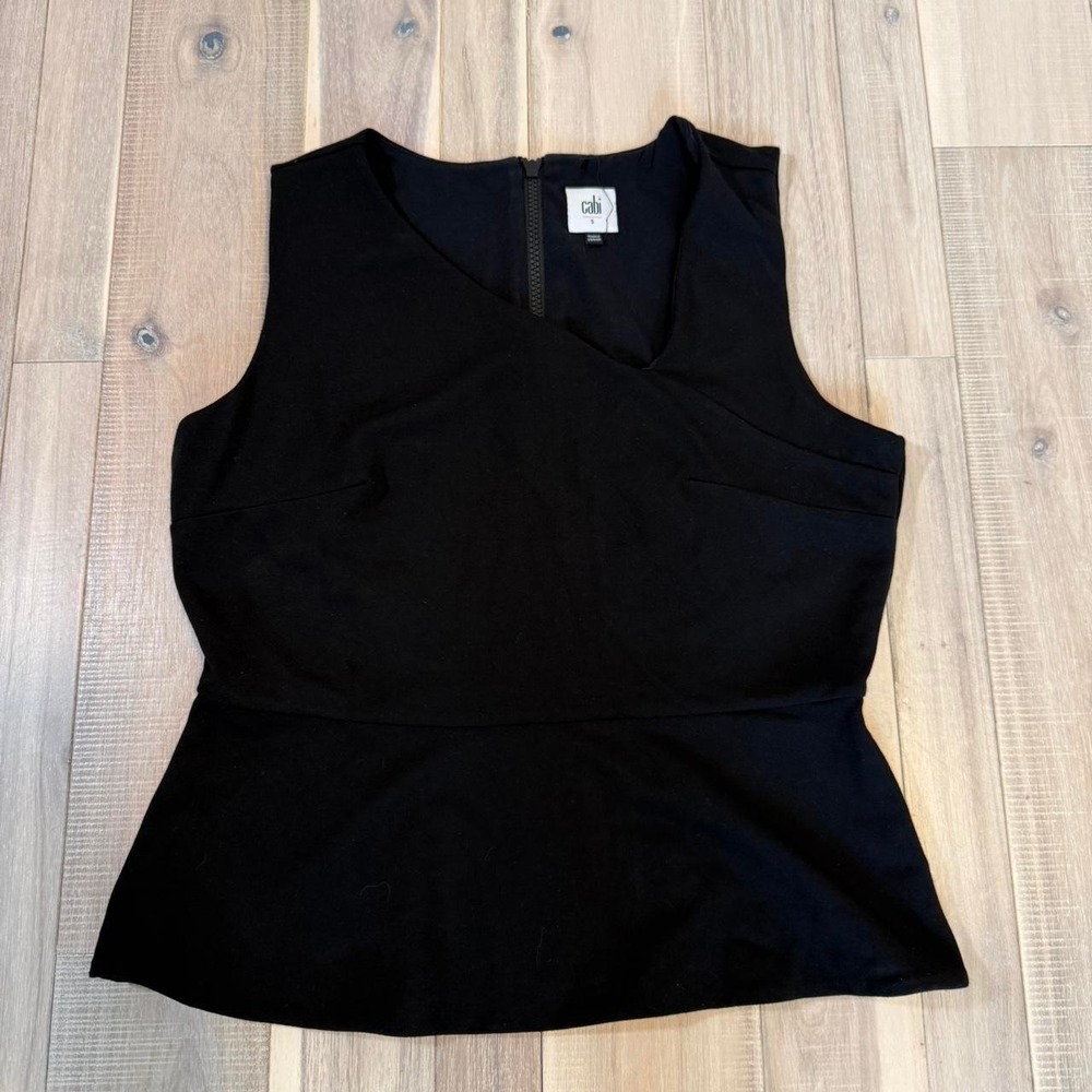 Cabi  Black sleeveless top with zipper detail  Sz S